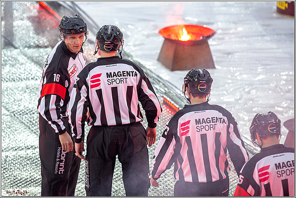 DEL Wintergame; Koelner Haie - Duesseldorfer EG; Koeln, 12.01.2019